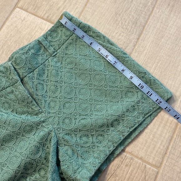 🎄JUST REDUCED 🎄Loft Women’s Soft Crocheted-Look Shorts - Picture 7 of 8